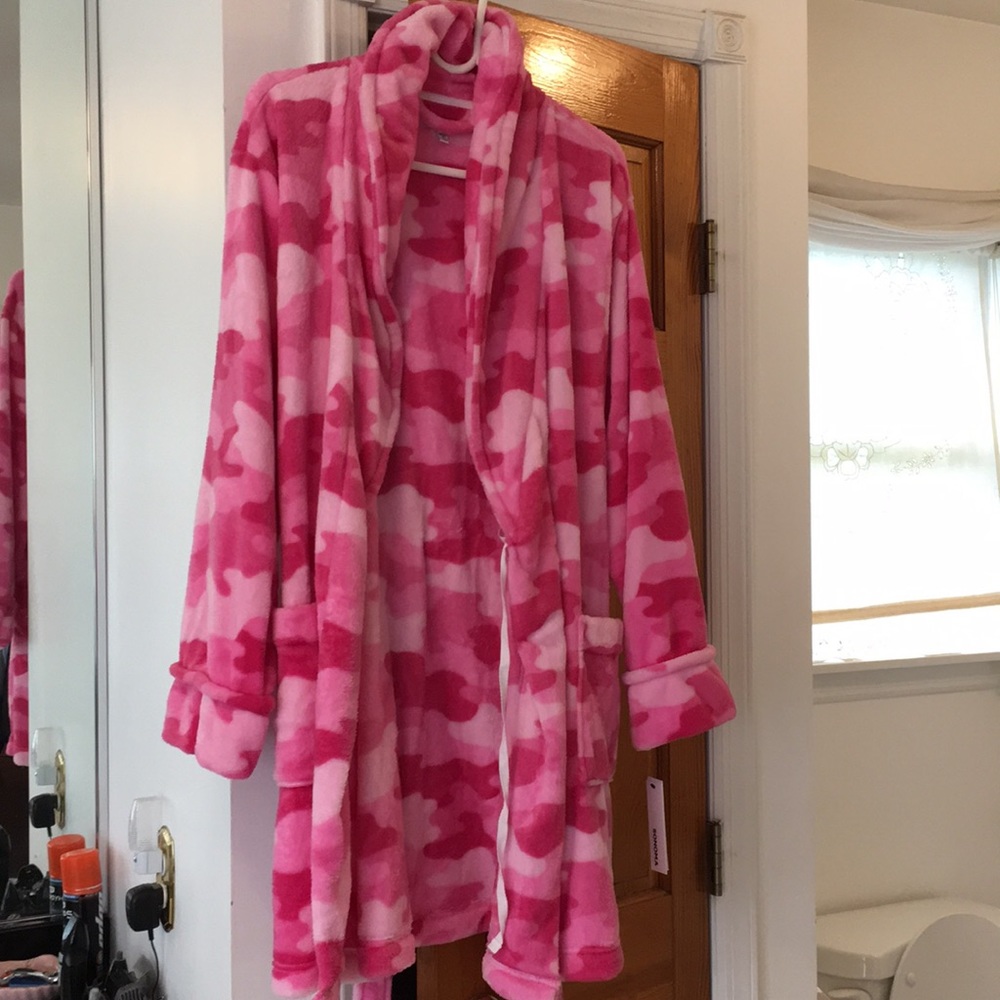 Sonoma Pink Camo Robe